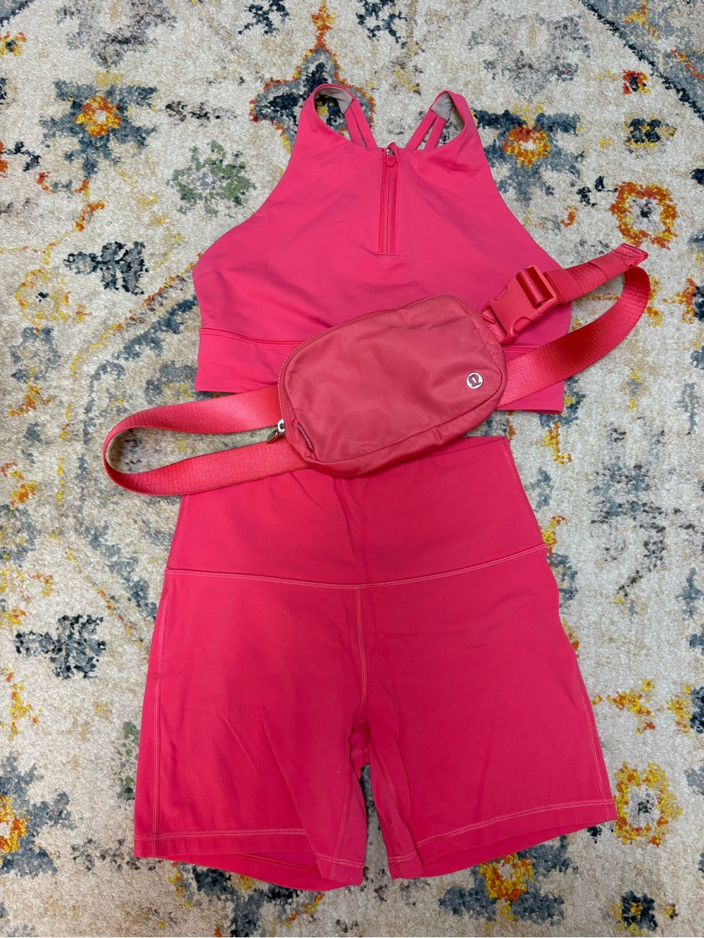 Lululemon SET Glaze Pink!